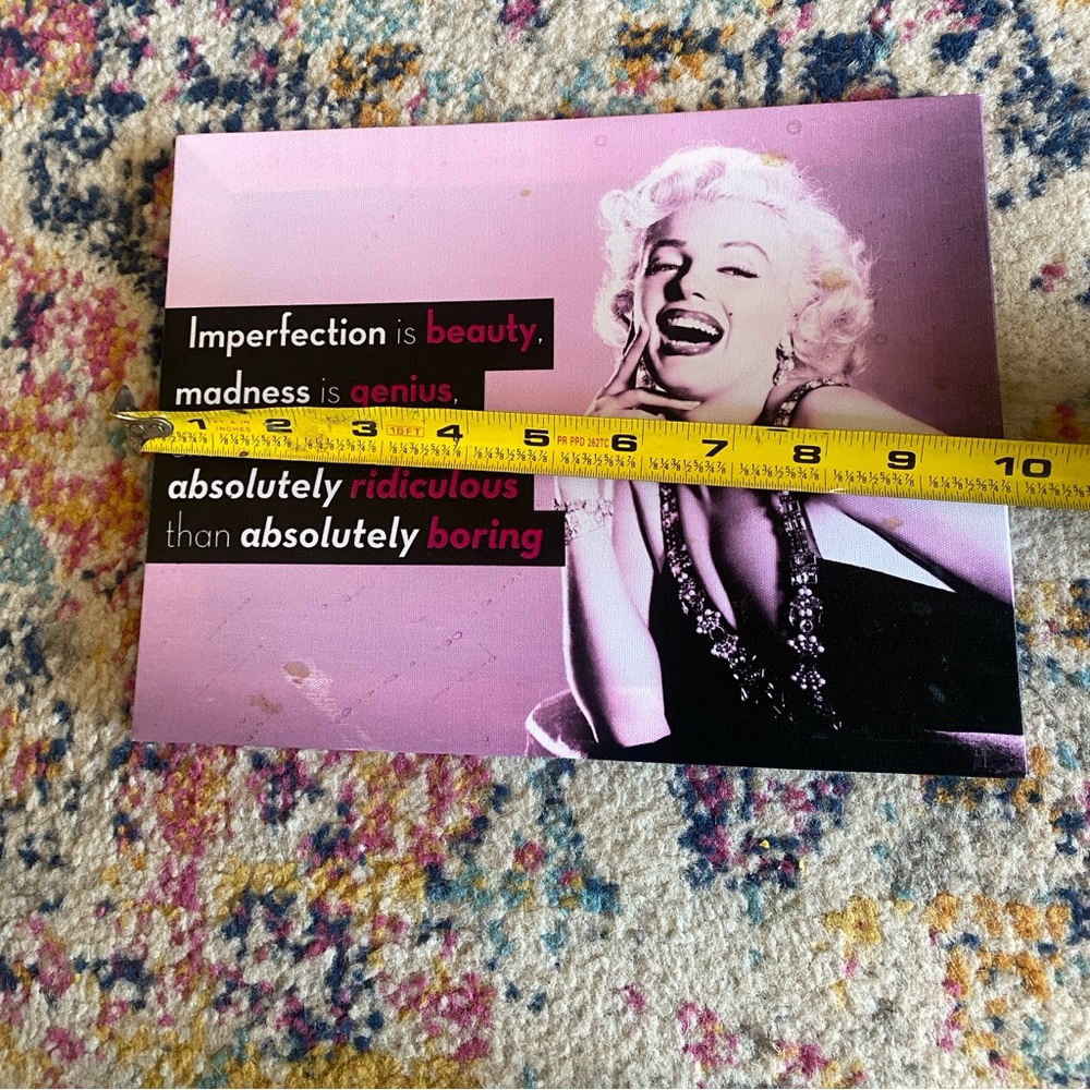 Wall Art, Marilyn Monroe Décor - Picture 3 of 7